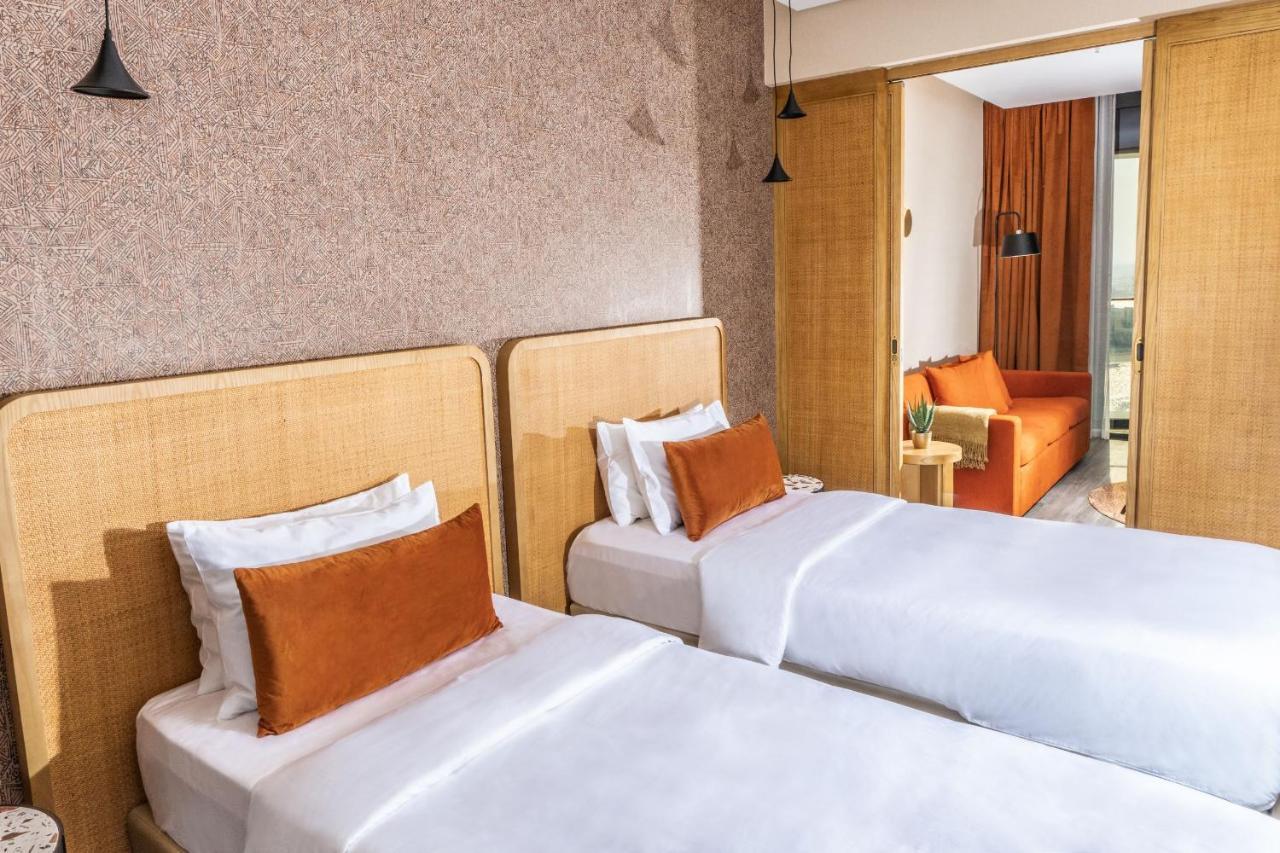 The House Hotel 알 키란 외부 사진
