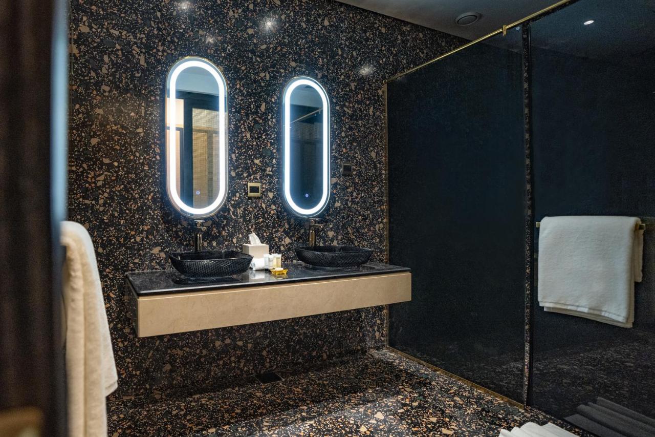 The House Hotel 알 키란 외부 사진
